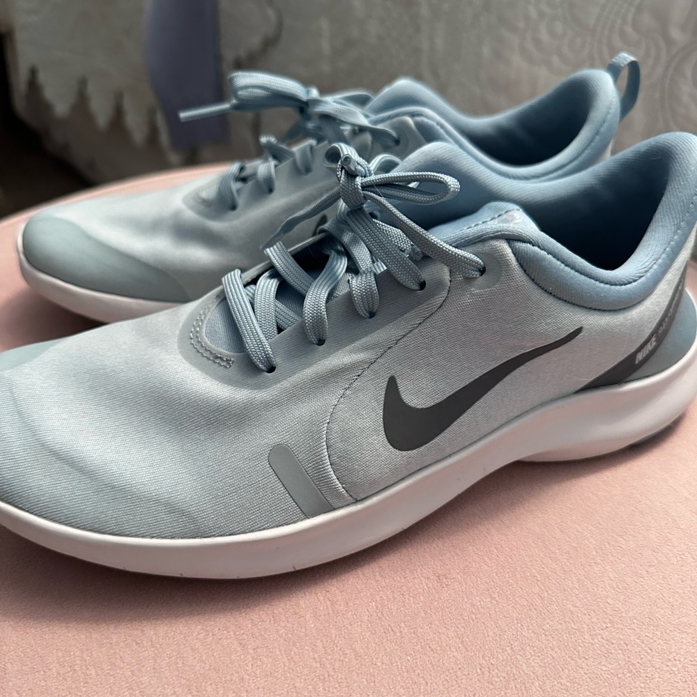 Women's Nike Flex Light Blue Tennis Shoes 8.5